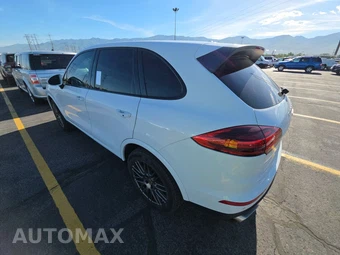 2018 Porsche Cayenne Platinum Edition – miniatura 6