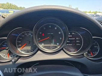 2018 Porsche Cayenne Platinum Edition – miniatura 12