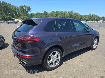 2018 Porsche Cayenne Platinum Edition – miniatura 4