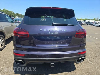 2018 Porsche Cayenne Platinum Edition – miniatura 5