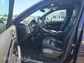 2018 Porsche Cayenne Platinum Edition – miniatura 7