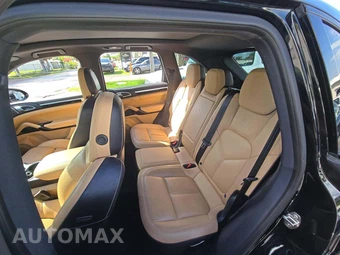 2018 Porsche Cayenne Platinum Edition – miniatura 13