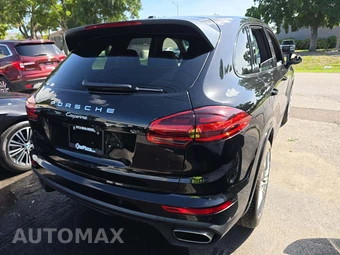 2018 Porsche Cayenne Platinum Edition – miniatura 3