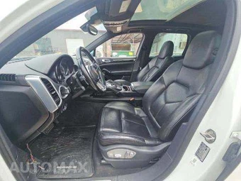 2018 Porsche Cayenne Platinum Edition – miniatura 7