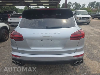 2018 Porsche Cayenne S – miniatura 5