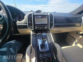 2018 Porsche Cayenne Turbo – miniatura 11