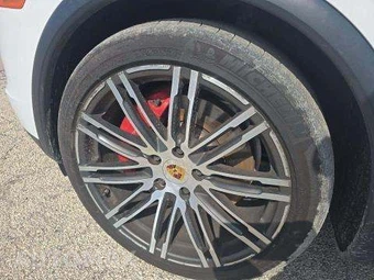 2018 Porsche Cayenne Turbo – miniatura 25