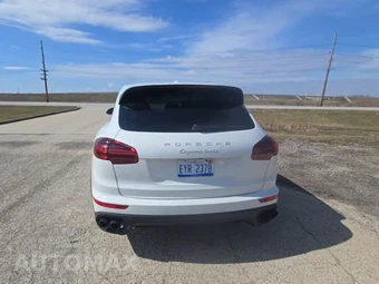 2018 Porsche Cayenne Turbo – miniatura 4