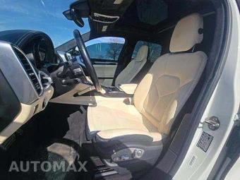 2018 Porsche Cayenne Turbo – miniatura 7