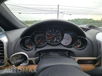 2018 Porsche Cayenne - miniatura 9