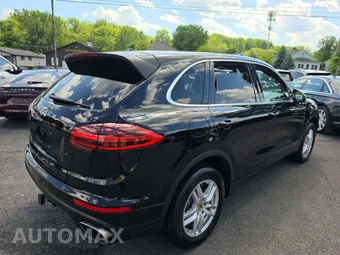 2018 Porsche Cayenne - miniatura 3