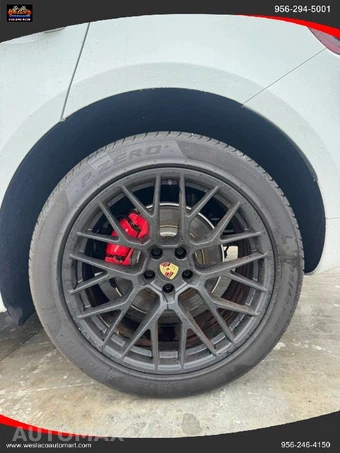 2018 Porsche Macan GTS - miniatura 24