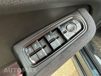 2018 Porsche Macan GTS - miniatura 17