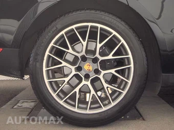 2018 Porsche Macan Sport Edition – miniatura 11