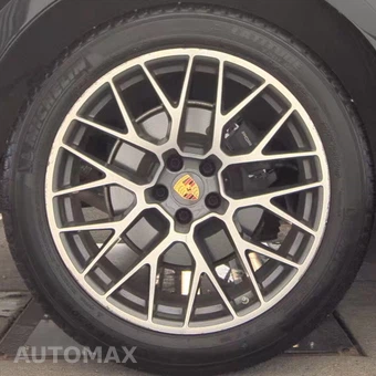 2018 Porsche Macan Sport Edition – miniatura 38