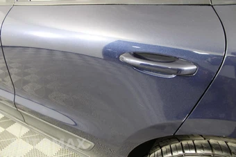 2018 Porsche Macan Sport Edition - miniatura 30