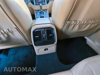 2018 Porsche Macan Turbo – miniatura 24