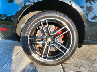 2018 Porsche Macan Turbo – miniatura 43