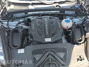 2018 Porsche Macan Turbo – miniatura 15