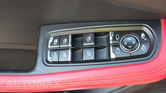 2018 Porsche Macan Turbo – miniatura 26