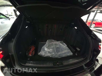 2018 Porsche Macan Turbo - miniatura 14