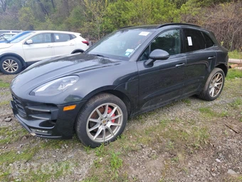 2018 Porsche Macan Turbo