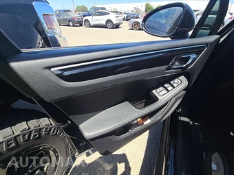 2018 Porsche Macan – miniatura 9