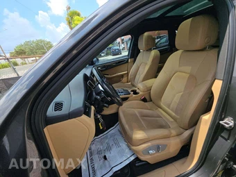 2018 Porsche Macan – miniatura 6