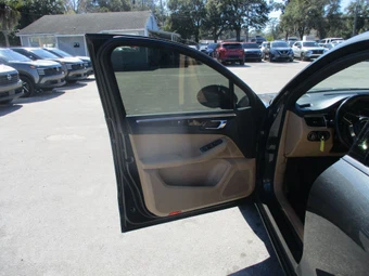 2018 Porsche Macan – miniatura 9