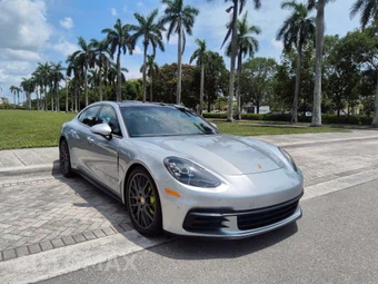 2018 Porsche Panamera 4 E-Hybrid