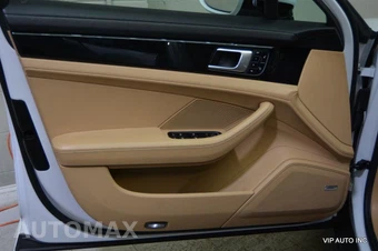 2018 Porsche Panamera 4 Sport Turismo - miniatura 7