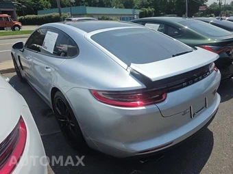 2018 Porsche Panamera 4 – miniatura 6