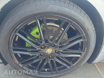 2018 Porsche Panamera 4 – miniatura 8