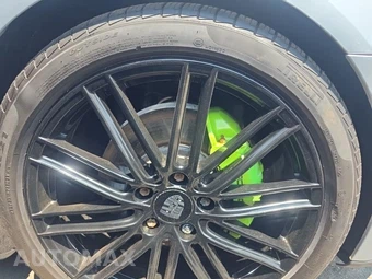 2018 Porsche Panamera 4 – miniatura 9