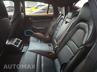 2018 Porsche Panamera 4 – miniatura 30