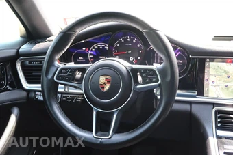 2018 Porsche Panamera 4 – miniatura 35