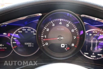 2018 Porsche Panamera 4 – miniatura 36
