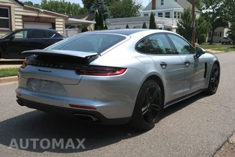 2018 Porsche Panamera 4 – miniatura 4