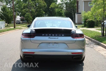 2018 Porsche Panamera 4 – miniatura 5