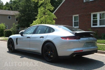 2018 Porsche Panamera 4 – miniatura 6
