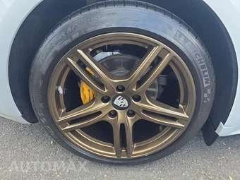 2018 Porsche Panamera 4 – miniatura 10