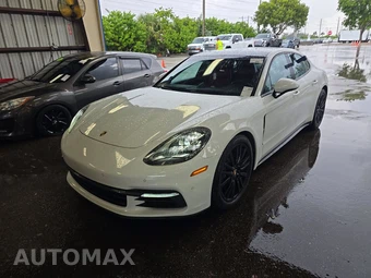 2018 Porsche Panamera 4