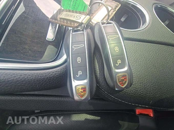 2018 Porsche Panamera 4 – miniatura 8