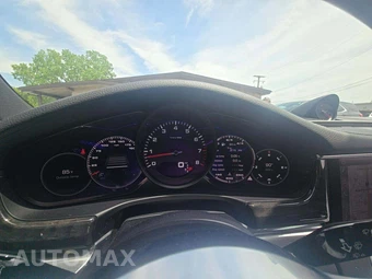 2018 Porsche Panamera 4 – miniatura 9