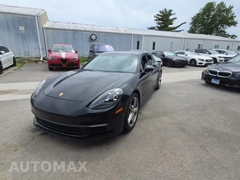 2018 Porsche Panamera 4