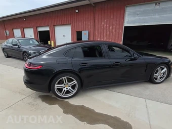 2018 Porsche Panamera 4 – miniatura 5