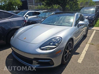 2018 Porsche Panamera 4