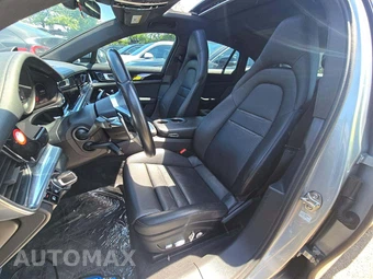 2018 Porsche Panamera 4 - miniatura 6