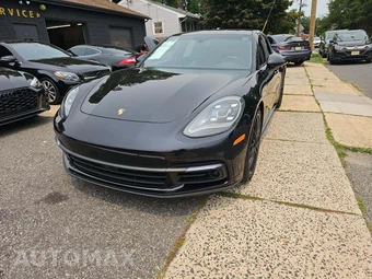 2018 Porsche Panamera 4S