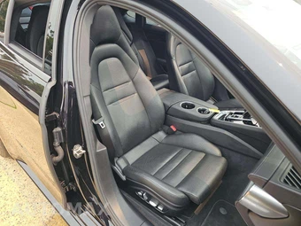 2018 Porsche Panamera 4S – miniatura 18